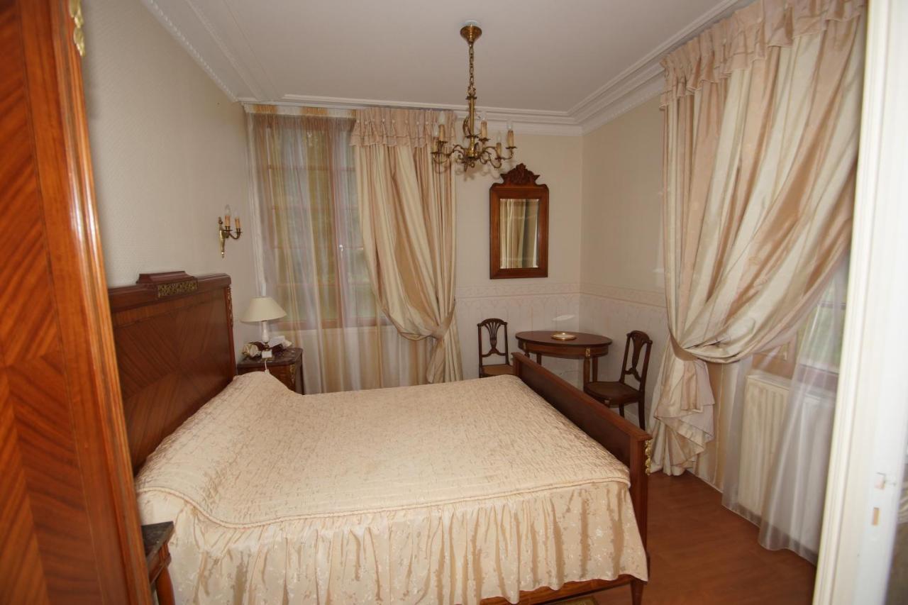 Le Manoir Des Arts Bed & Breakfast Saint-Samson-de-Bonfosse ภายนอก รูปภาพ
