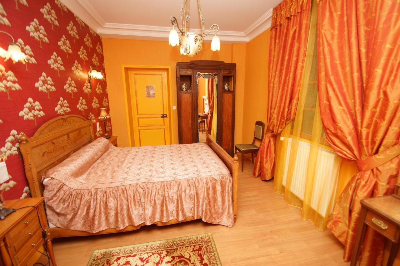 Le Manoir Des Arts Bed & Breakfast Saint-Samson-de-Bonfosse ภายนอก รูปภาพ