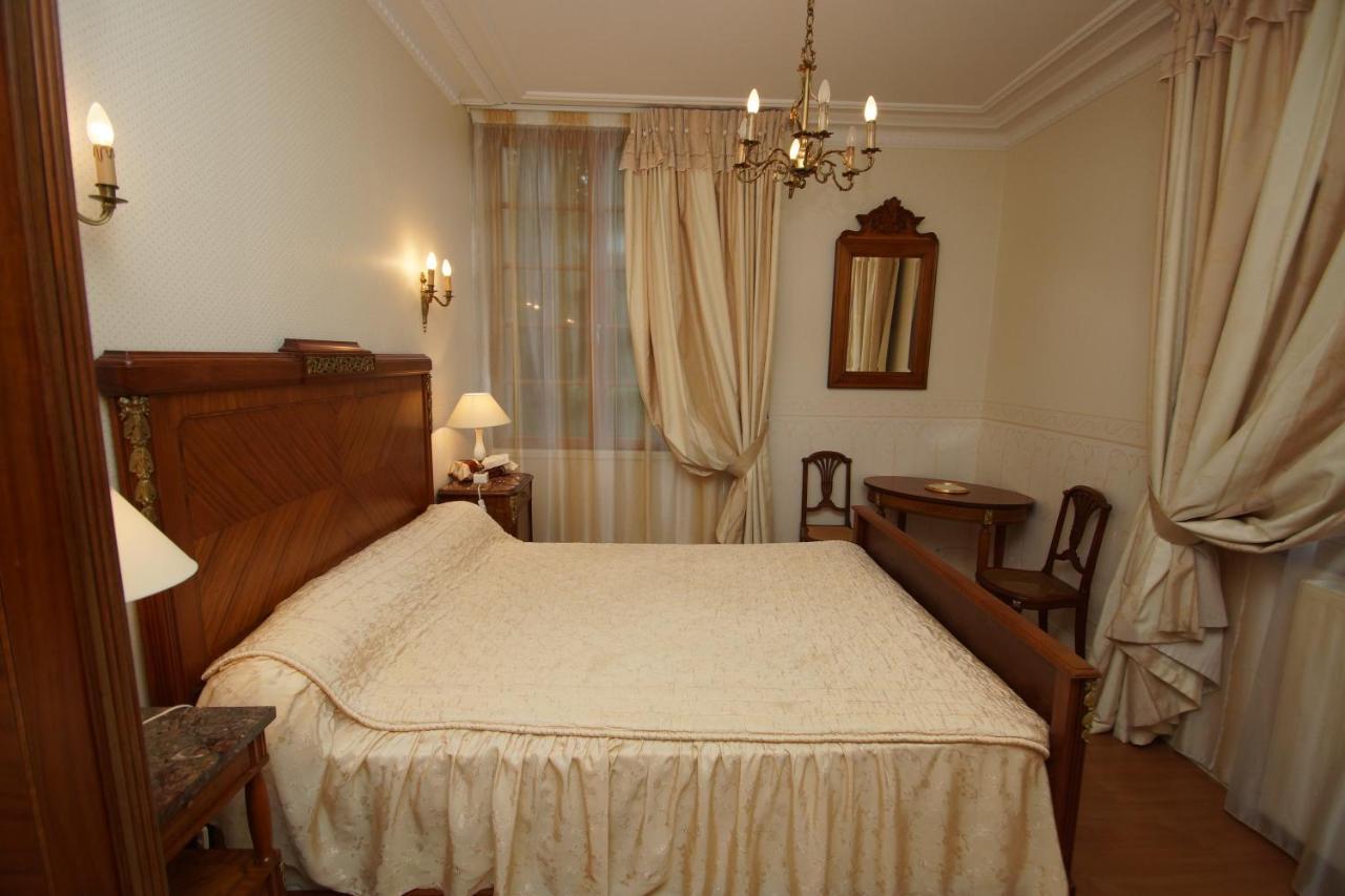 Le Manoir Des Arts Bed & Breakfast Saint-Samson-de-Bonfosse ภายนอก รูปภาพ